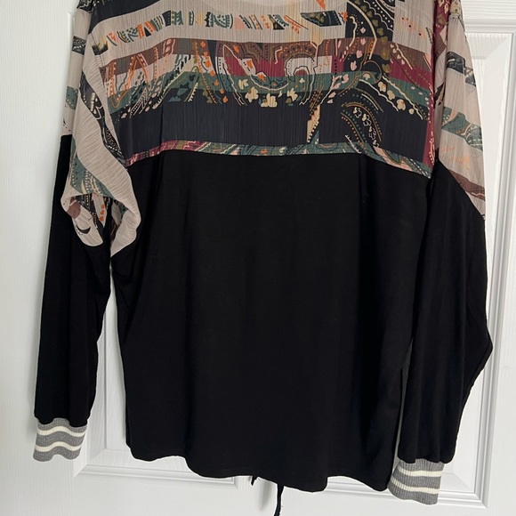 Anthropologie "TINY" Brand Black Blouse Shirt Tie Front Women’s Small Oversized - Picture 13 of 13